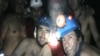 En esta imagen aparecen varios de los 33 mineros el 17 de septiembre de 2010, cuando ya llevaban casi un mes y medio encerrados.