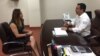 Celia Mendoza, periodista de la Voz de América, en entrevista con el alcalde de la ciudad de Santa Catarina. El área metropolitana de Monterrey, México, acoge entre 18 a 20 empresas de países como Uzbekistán, Japón y Corea del Sur, entre otras.