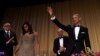 Obama hace bromas a amigos y enemigos en cena de corresponsales